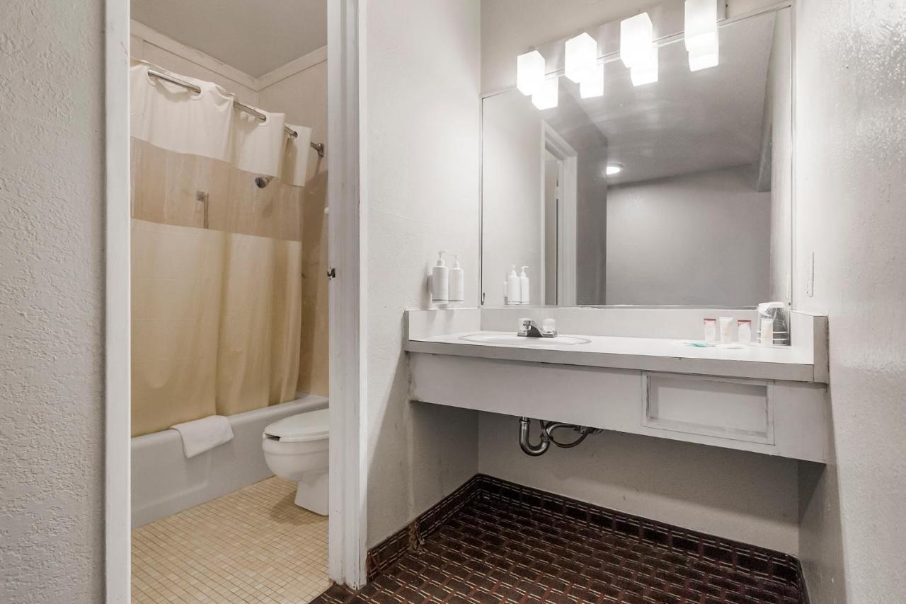 Heritage Inn Express Hayward Zewnętrze zdjęcie