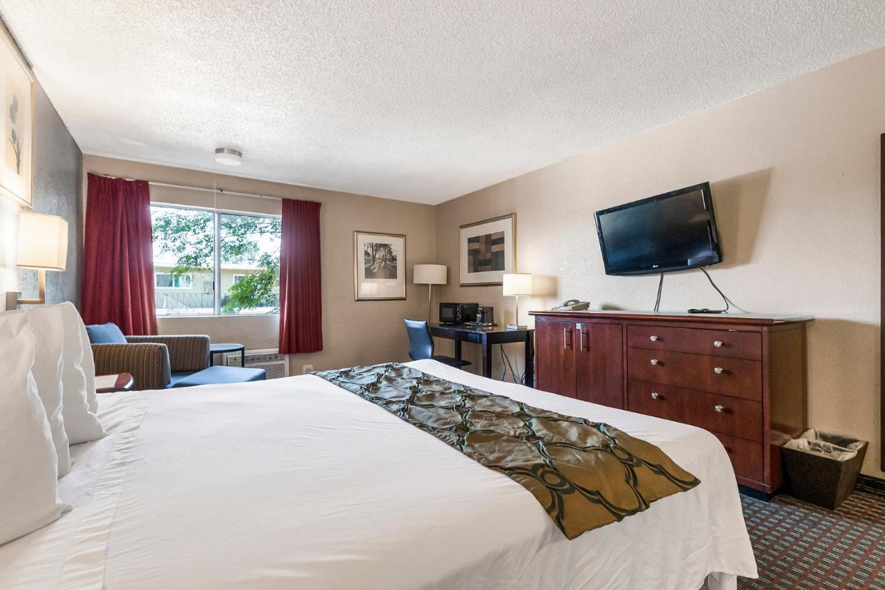 Heritage Inn Express Hayward Zewnętrze zdjęcie