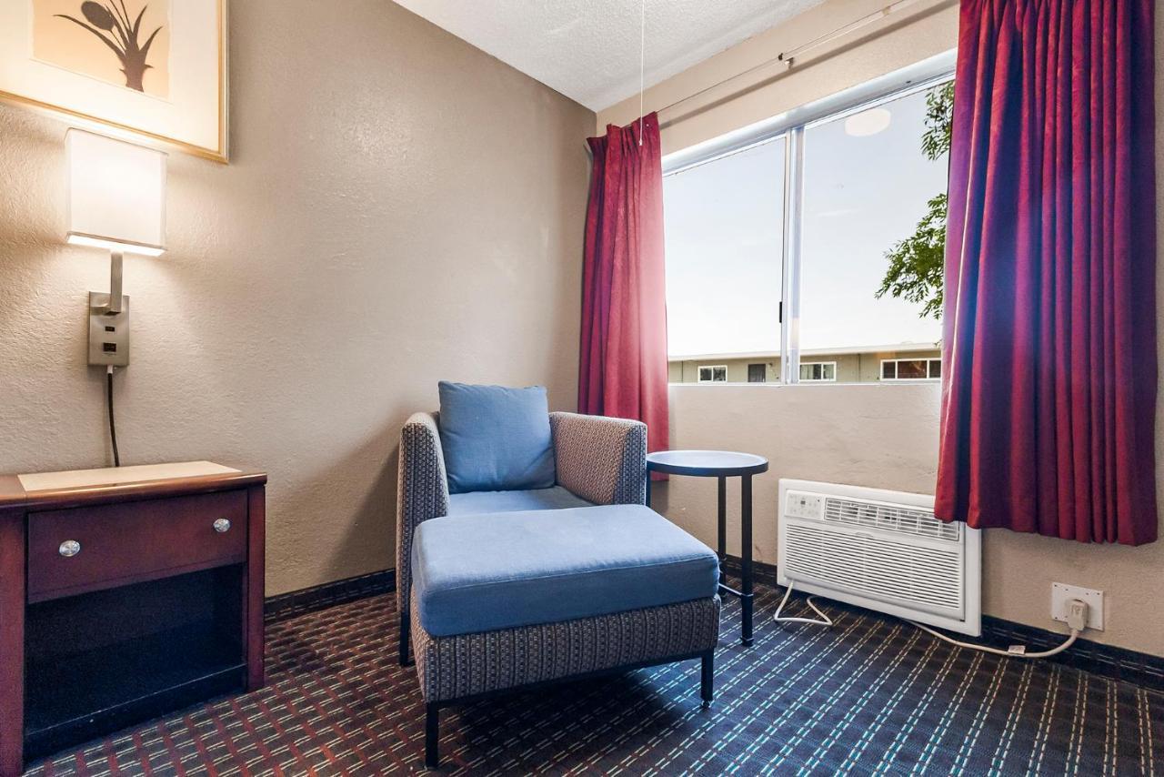 Heritage Inn Express Hayward Zewnętrze zdjęcie